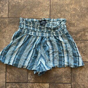 Angie Blue & White Linen Shorts — Women’s Large, Ruched Waistband